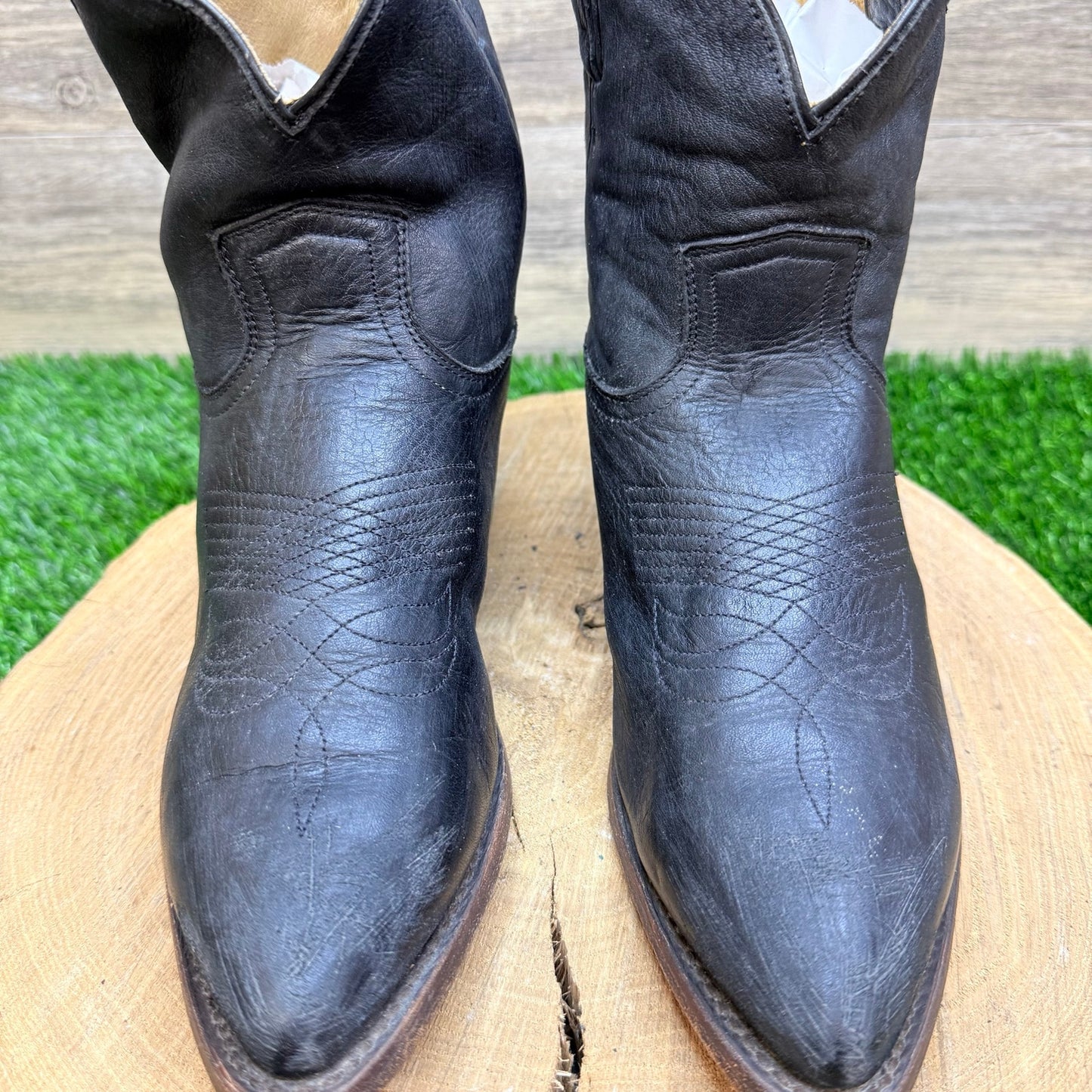 Frye Women - Size 8.5B - Black Billy Short Ankle Boots 77815