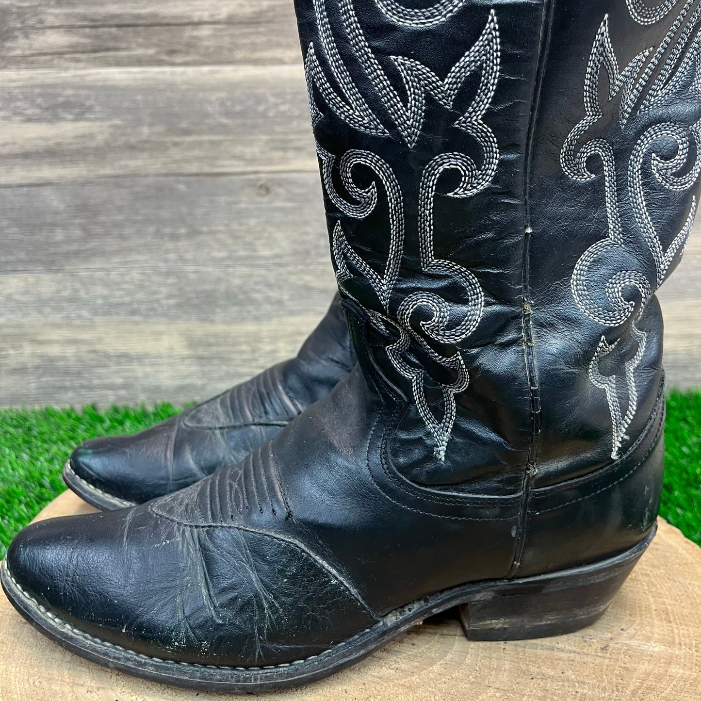 Justin Men - Size 7D - Black Cowboy Boots Style 1409