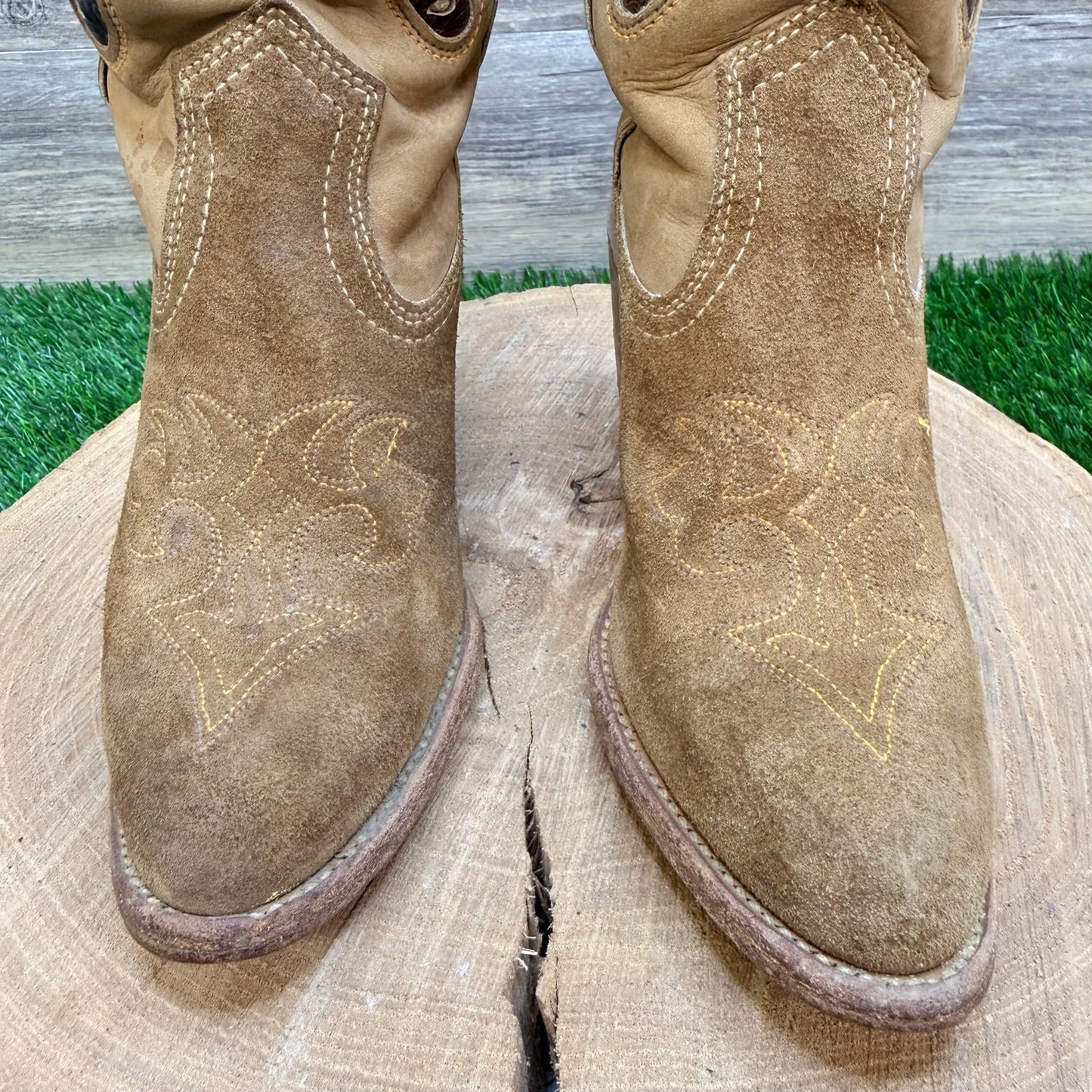 Miss Capezio Women - Size 6.5M - Tan Butterfly Western Cowboy Boots L486