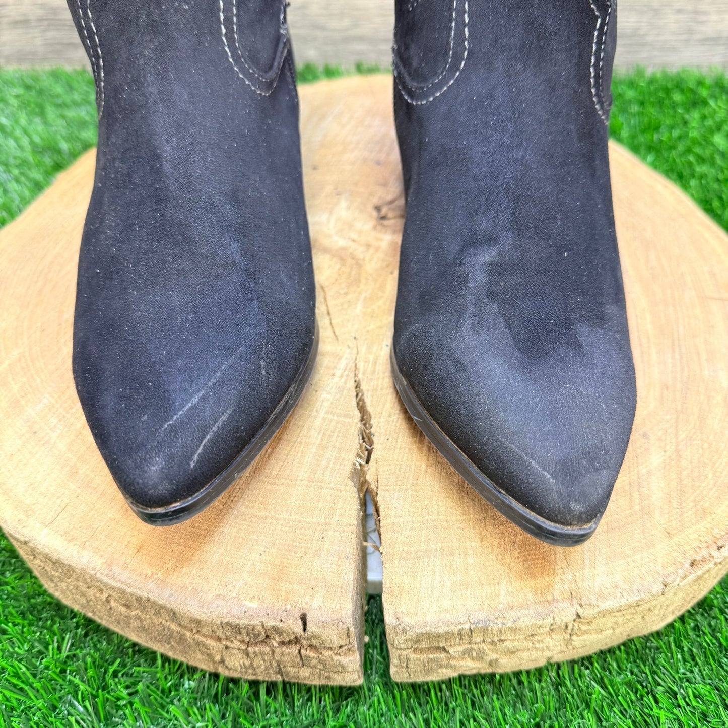 Universal Thread Women - Size 8W - Black Tall Zipper Faux Boots