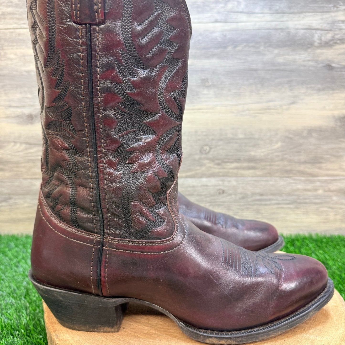 Laredo Men - Size 9EW - Black Cherry Western Cowboy Boots 68458