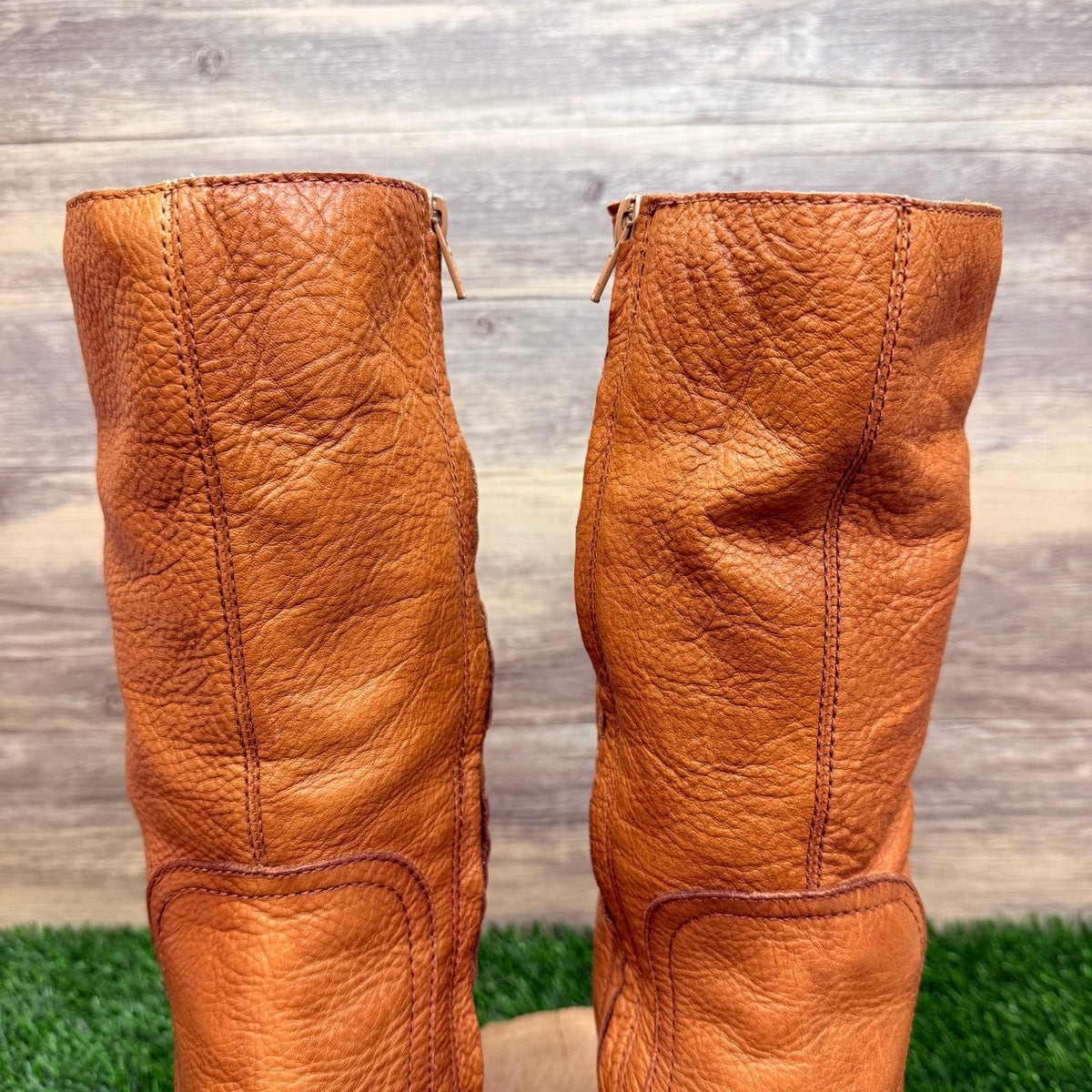 Unknown Women - Size 8.5M - Cognac Leather Zipper Boots 1221