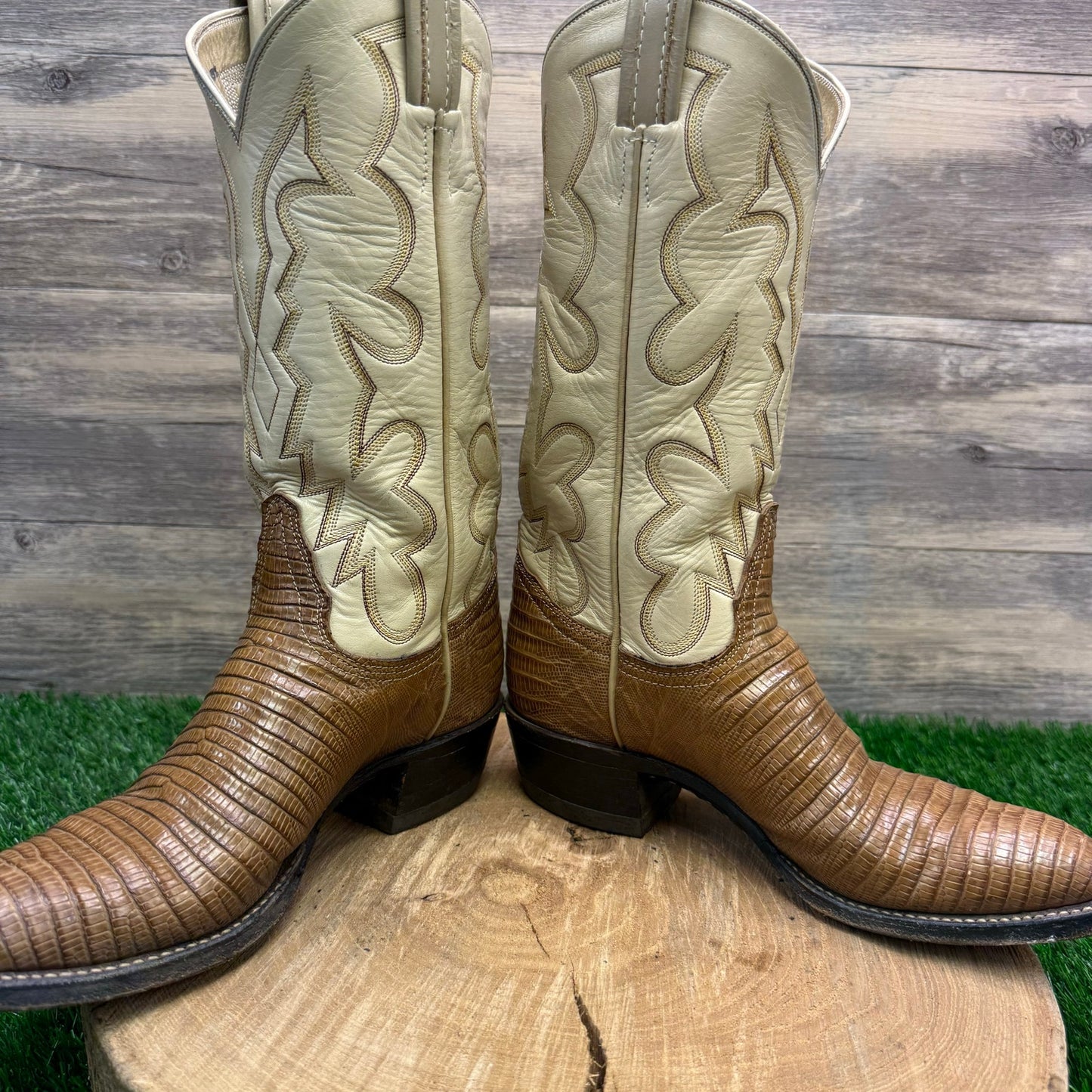 Tony Lama Women - Size 6.5B - Vintage Tan/Cream Lizard Cowboy Boots Style 01453