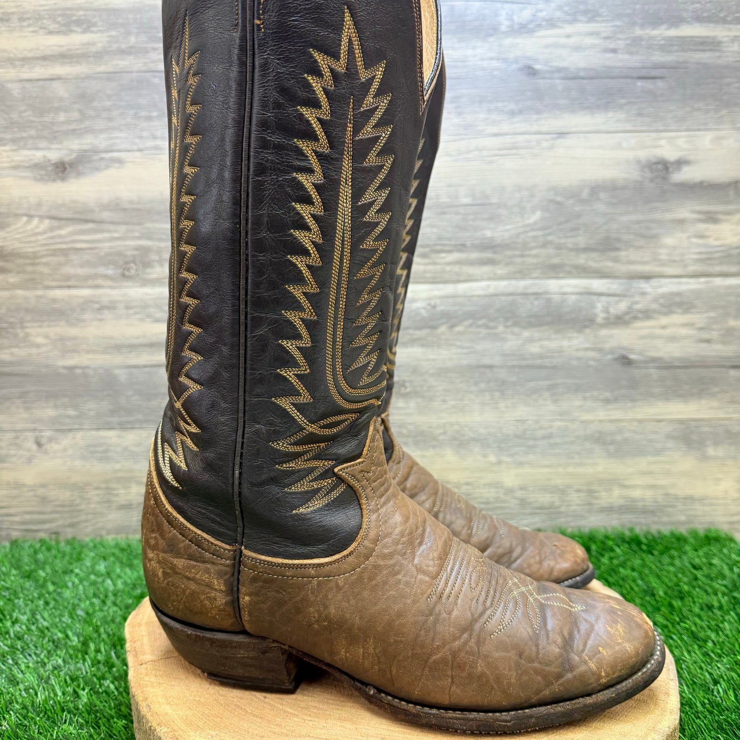 Tony Lama Men - Size 9D -  Vintage Brown  / Black Cowboy Boots 6442
