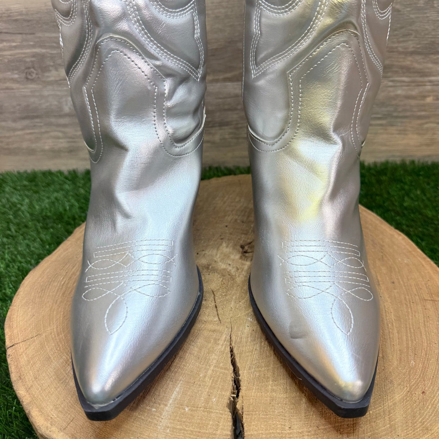 Journee Women - Size 12 - Silver Faux Leather Tall Boots 008243