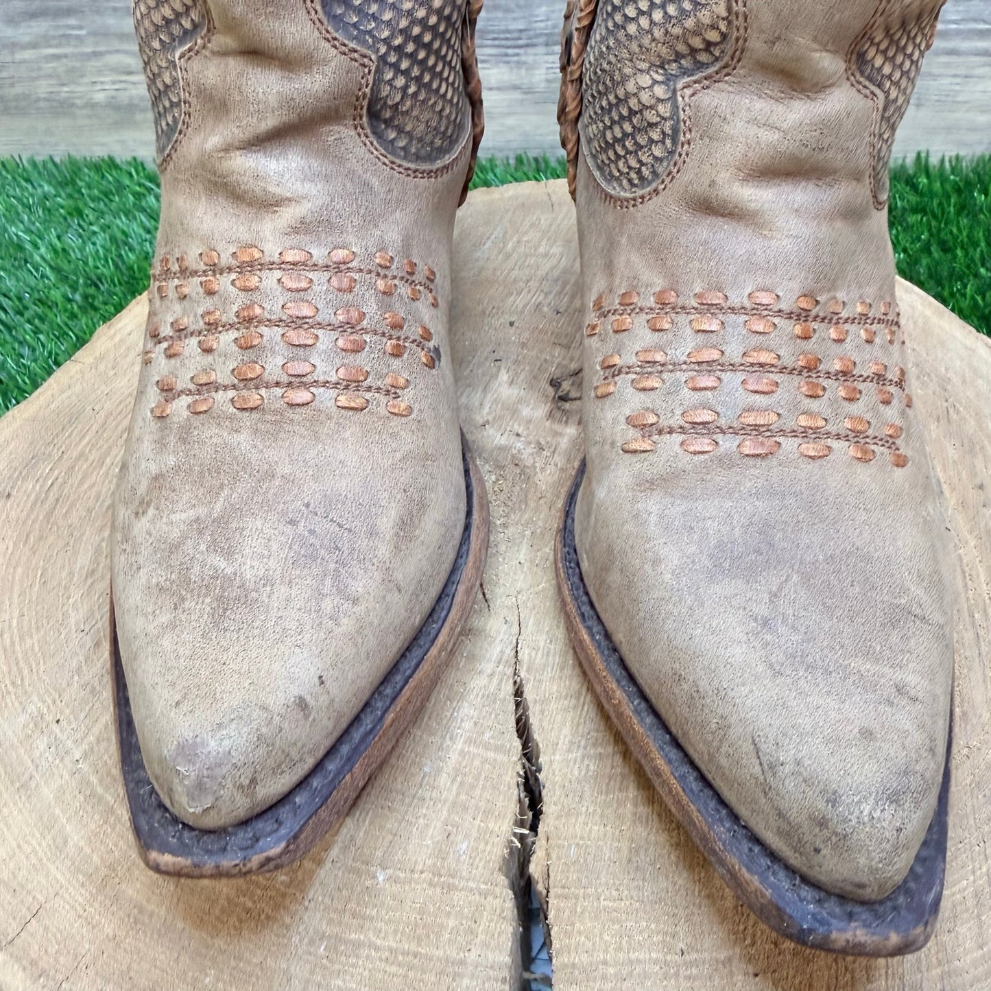 Liberty Black Women - Size 8.5 - Tan Whipstitch Ankle Boots LB711212