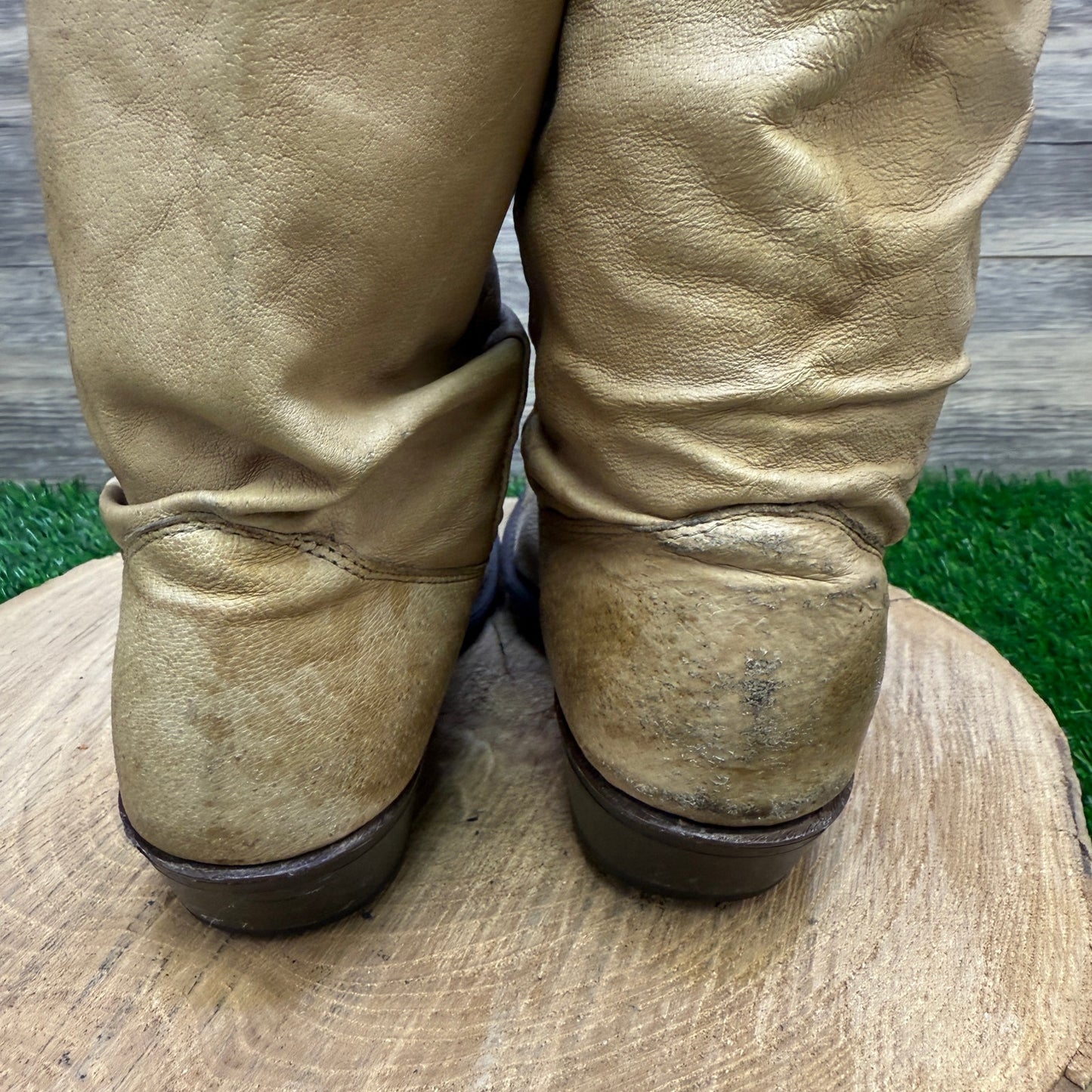 Dingo Women - Size 7.5M - Sand Slouch Toe Plate Cowboy Boots Style 3977